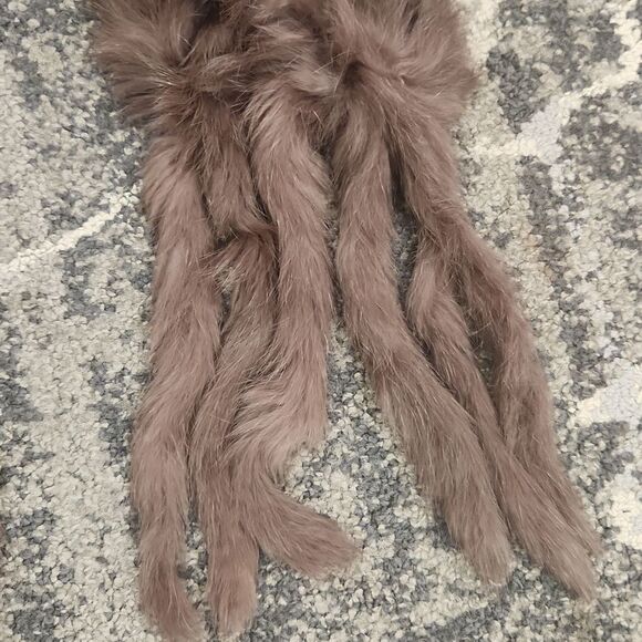Platania Rabbit Fur Scarf - Picture 10 of 11